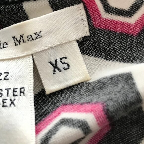 *4/$20* Sophie Max Bell Sleeve Dress - Picture 7 of 7